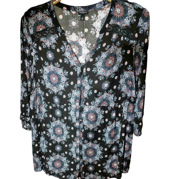 Fantasy Floral V-Neck Tunic by Torrid - Picture 1 of 3